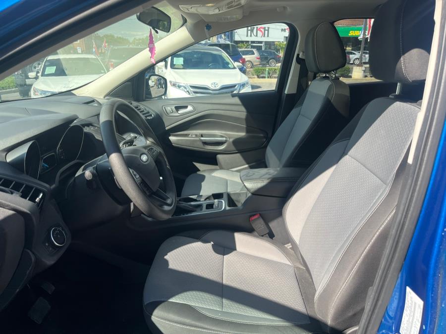 2017 Ford Escape SE 4WD, available for sale in Elmont, New York | Sunrise of Elmont. Elmont, New York 2017 Ford Escape SE 4WD, available for sale in Elmont, New York | Sunrise of Elmont. Elmont, New York