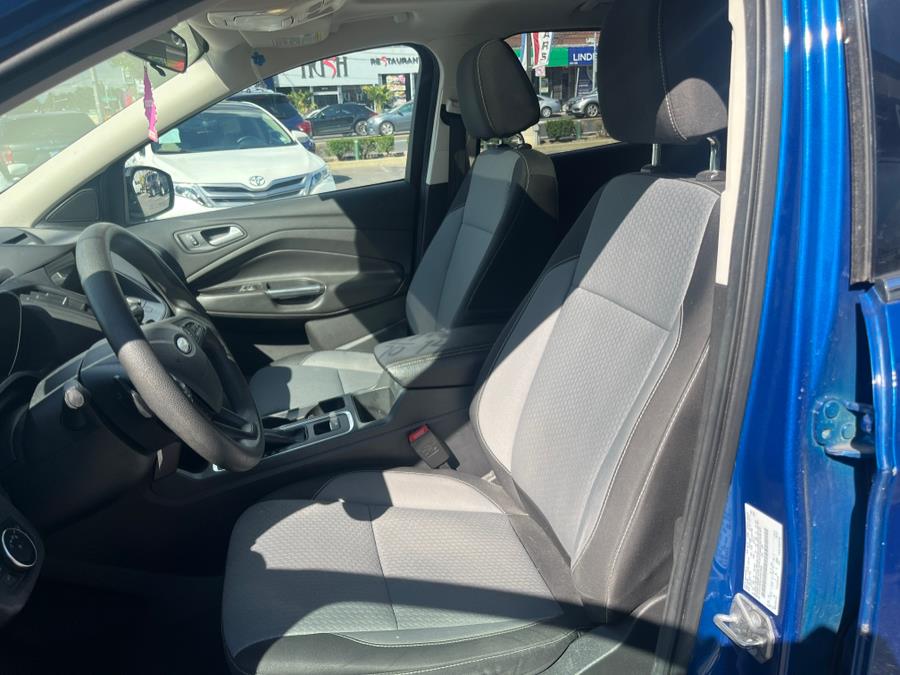 2017 Ford Escape SE 4WD, available for sale in Elmont, New York | Sunrise of Elmont. Elmont, New York 2017 Ford Escape SE 4WD, available for sale in Elmont, New York | Sunrise of Elmont. Elmont, New York