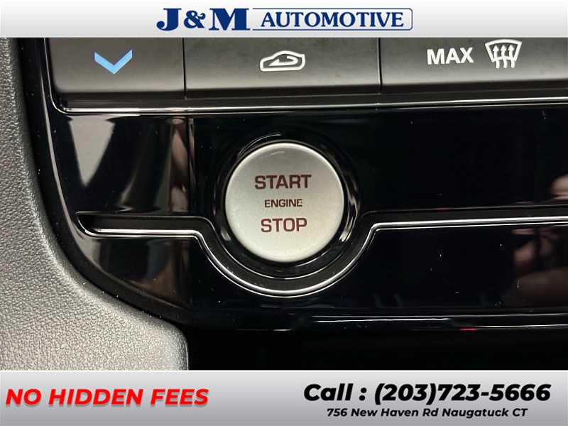 2018 Jaguar F-pace 25t Premium, available for sale in Naugatuck, Connecticut | J&M Automotive Sls&Svc LLC. Naugatuck, Connecticut 2018 Jaguar F-pace 25t Premium, available for sale in Naugatuck, Connecticut | J&M Automotive Sls&Svc LLC. Naugatuck, Connecticut