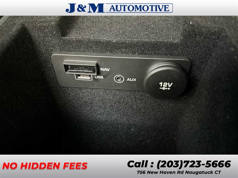 2018 Jaguar F-pace 25t Premium, available for sale in Naugatuck, Connecticut | J&M Automotive Sls&Svc LLC. Naugatuck, Connecticut 2018 Jaguar F-pace 25t Premium, available for sale in Naugatuck, Connecticut | J&M Automotive Sls&Svc LLC. Naugatuck, Connecticut