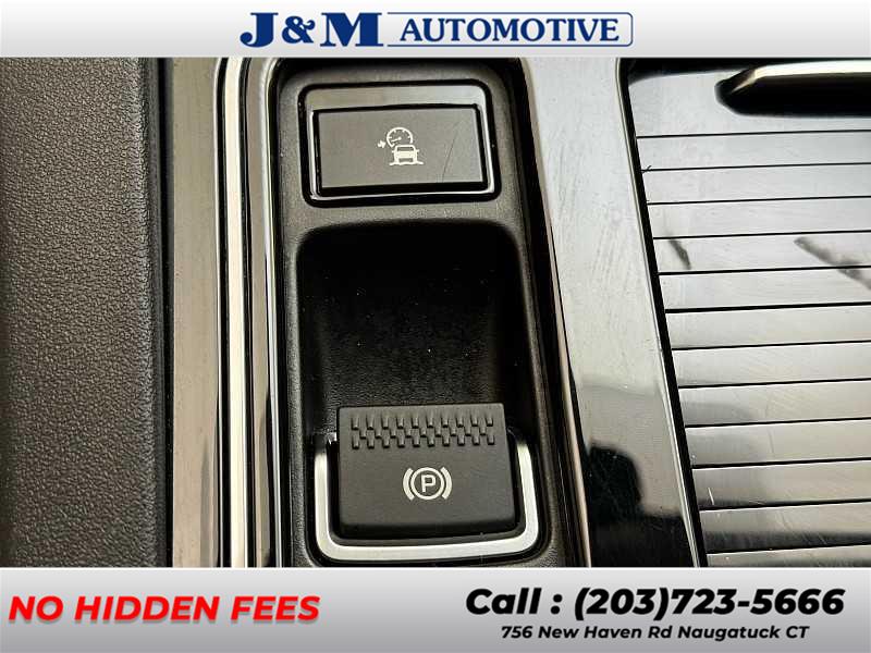 2018 Jaguar F-pace 25t Premium, available for sale in Naugatuck, Connecticut | J&M Automotive Sls&Svc LLC. Naugatuck, Connecticut 2018 Jaguar F-pace 25t Premium, available for sale in Naugatuck, Connecticut | J&M Automotive Sls&Svc LLC. Naugatuck, Connecticut
