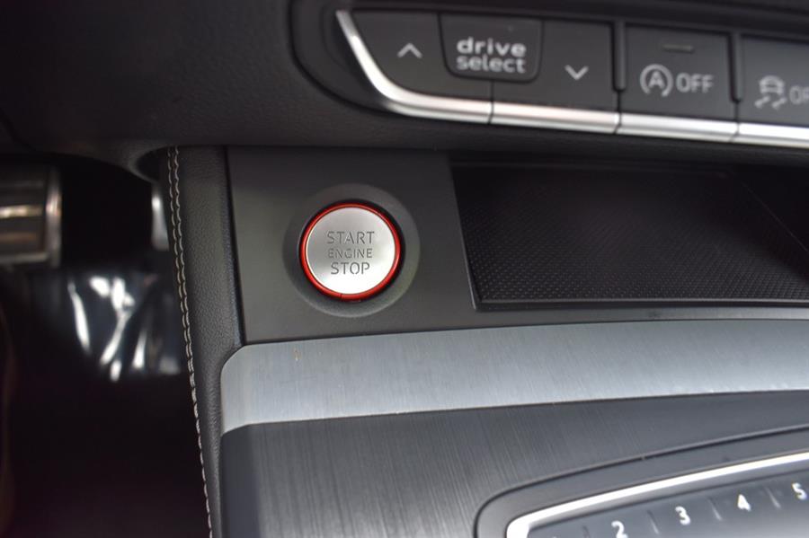 2018 Audi Sq5 PRESTIGE, available for sale in Patchogue, New York | 112 Auto Plaza. Patchogue, New York 2018 Audi Sq5 PRESTIGE, available for sale in Patchogue, New York | 112 Auto Plaza. Patchogue, New York