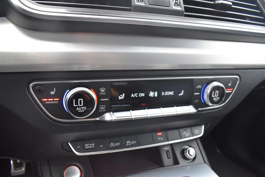 2018 Audi Sq5 PRESTIGE, available for sale in Patchogue, New York | 112 Auto Plaza. Patchogue, New York 2018 Audi Sq5 PRESTIGE, available for sale in Patchogue, New York | 112 Auto Plaza. Patchogue, New York