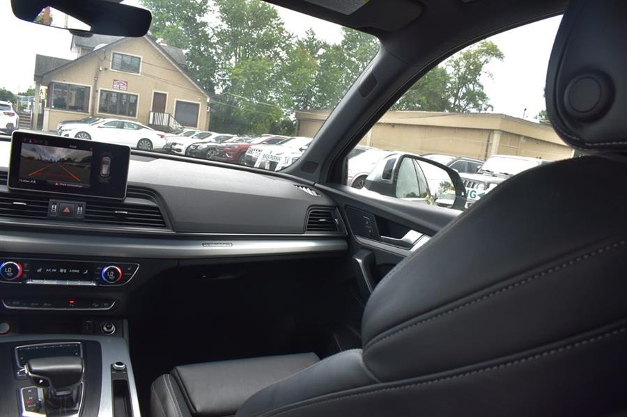 2018 Audi Sq5 PRESTIGE, available for sale in Patchogue, New York | 112 Auto Plaza. Patchogue, New York 2018 Audi Sq5 PRESTIGE, available for sale in Patchogue, New York | 112 Auto Plaza. Patchogue, New York