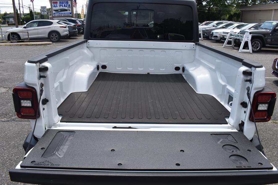 2021 Jeep Gladiator MOJAVE, available for sale in Patchogue, New York | 112 Auto Plaza. Patchogue, New York 2021 Jeep Gladiator MOJAVE, available for sale in Patchogue, New York | 112 Auto Plaza. Patchogue, New York