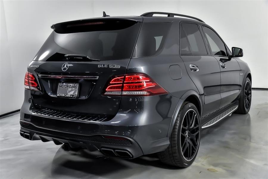 2016 Mercedes Benz GLE AMG 63 4MATIC photo 4