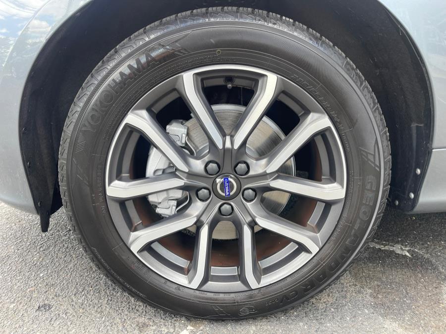 2017 Volvo XC60 T6 AWD Dynamic, available for sale in Bloomfield, Connecticut | AXA Car Sales and Repair LLC. Bloomfield, Connecticut 2017 Volvo XC60 T6 AWD Dynamic, available for sale in Bloomfield, Connecticut | AXA Car Sales and Repair LLC. Bloomfield, Connecticut