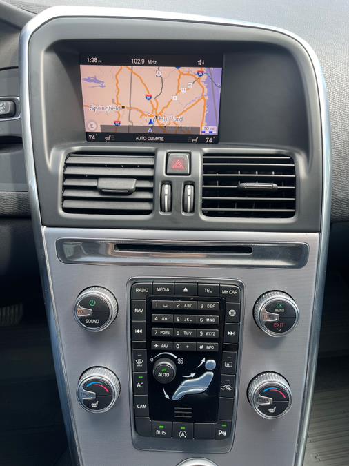 2017 Volvo XC60 T6 AWD Dynamic, available for sale in Bloomfield, Connecticut | AXA Car Sales and Repair LLC. Bloomfield, Connecticut 2017 Volvo XC60 T6 AWD Dynamic, available for sale in Bloomfield, Connecticut | AXA Car Sales and Repair LLC. Bloomfield, Connecticut