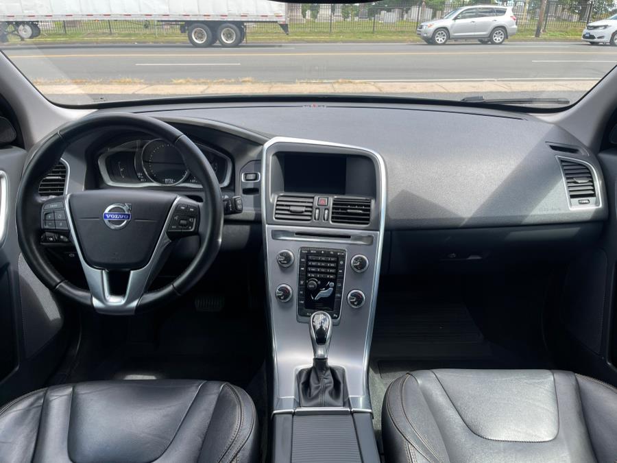 2017 Volvo XC60 T6 AWD Dynamic, available for sale in Bloomfield, Connecticut | AXA Car Sales and Repair LLC. Bloomfield, Connecticut 2017 Volvo XC60 T6 AWD Dynamic, available for sale in Bloomfield, Connecticut | AXA Car Sales and Repair LLC. Bloomfield, Connecticut