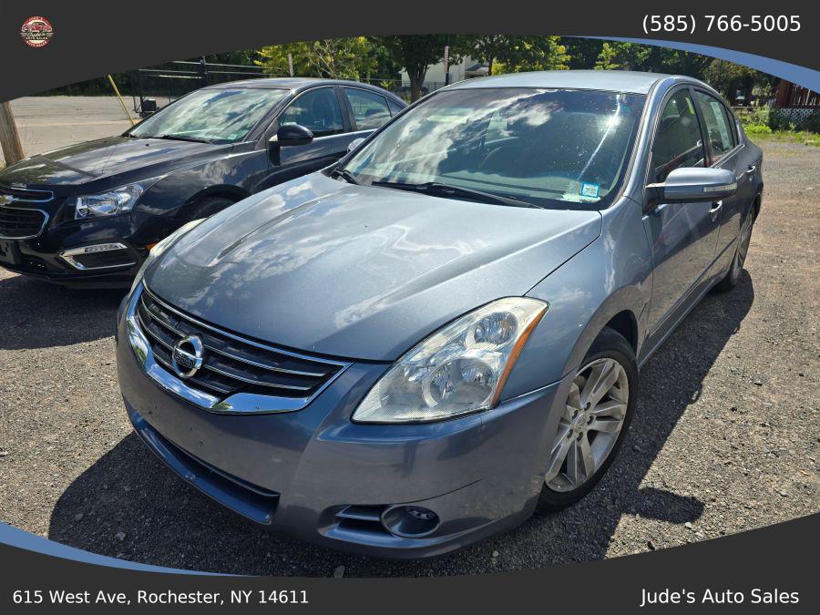2011 Nissan Altima 3.5 SR Sedan 4D, available for sale in Wolcott, New York | Auto Hunter CNY. Wolcott, New York 2011 Nissan Altima 3.5 SR Sedan 4D, available for sale in Wolcott, New York | Auto Hunter CNY. Wolcott, New York