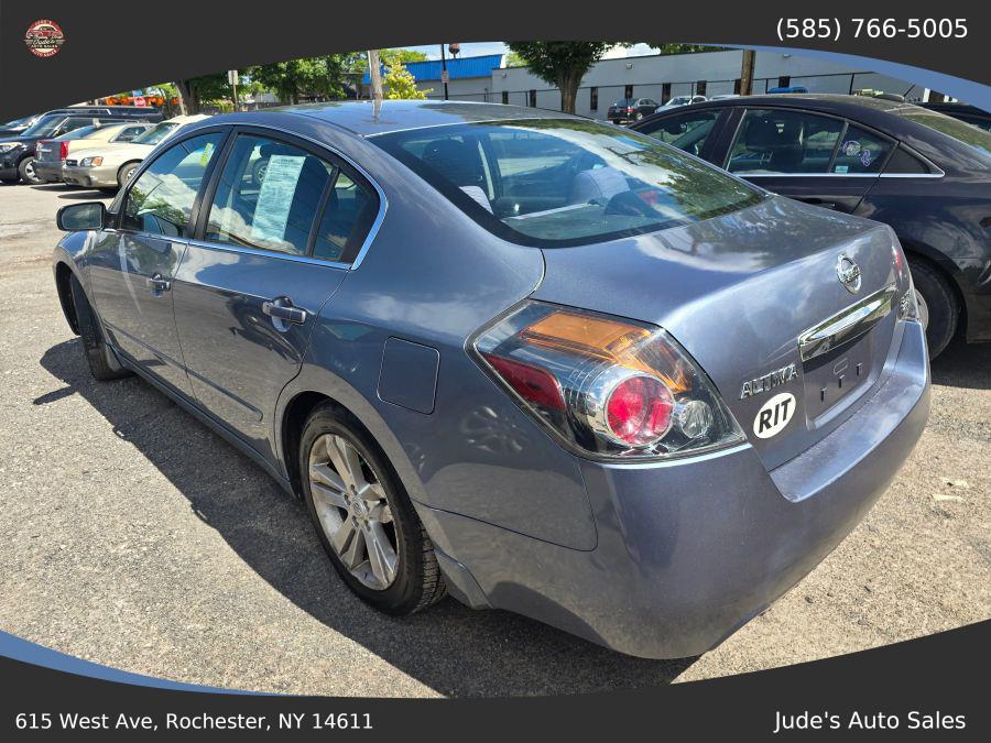 2011 Nissan Altima 3.5 SR Sedan 4D, available for sale in Wolcott, New York | Auto Hunter CNY. Wolcott, New York 2011 Nissan Altima 3.5 SR Sedan 4D, available for sale in Wolcott, New York | Auto Hunter CNY. Wolcott, New York