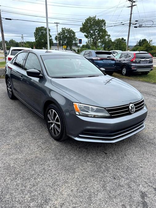 2016 Volkswagen Jetta 1.4T SE Sedan 4D, available for sale in Wolcott, New York | Auto Hunter CNY. Wolcott, New York