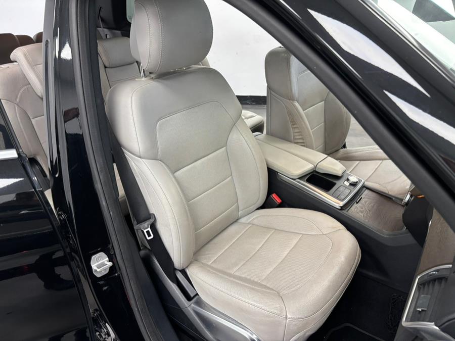 2015 Mercedes-Benz GL-Class 4MATIC 4dr GL 550, available for sale in Elizabeth, New Jersey | Dream Auto Group. Elizabeth, New Jersey 2015 Mercedes-Benz GL-Class 4MATIC 4dr GL 550, available for sale in Elizabeth, New Jersey | Dream Auto Group. Elizabeth, New Jersey