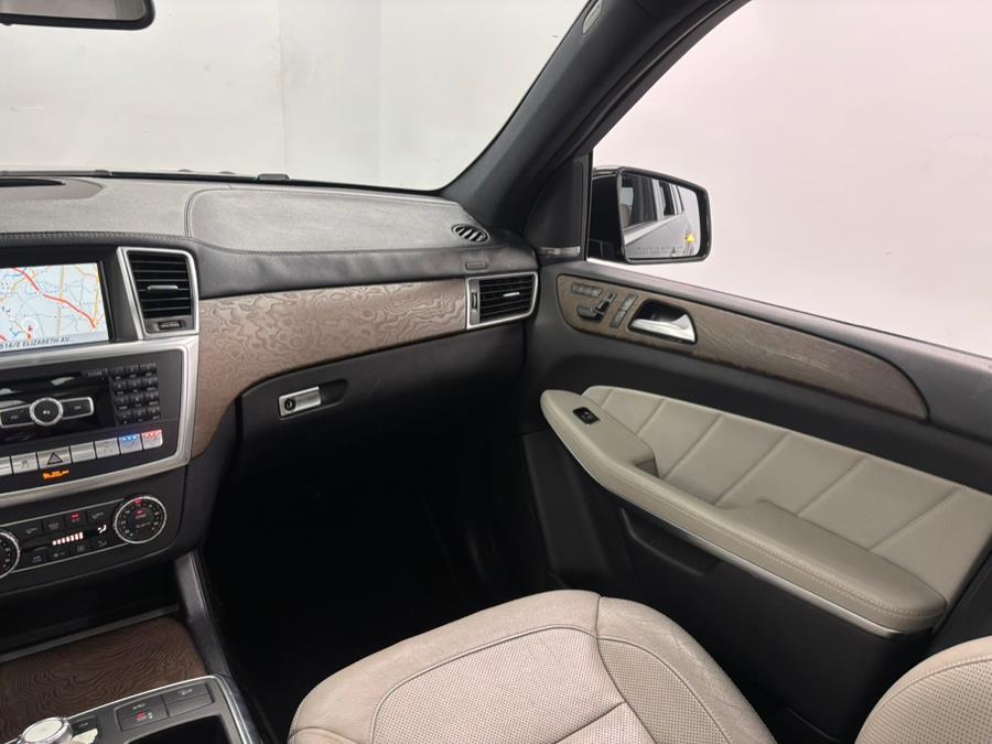 2015 Mercedes-Benz GL-Class 4MATIC 4dr GL 550, available for sale in Elizabeth, New Jersey | Dream Auto Group. Elizabeth, New Jersey 2015 Mercedes-Benz GL-Class 4MATIC 4dr GL 550, available for sale in Elizabeth, New Jersey | Dream Auto Group. Elizabeth, New Jersey