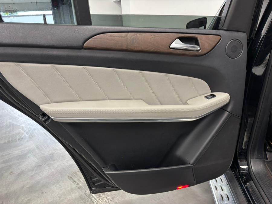 2015 Mercedes-Benz GL-Class 4MATIC 4dr GL 550, available for sale in Elizabeth, New Jersey | Dream Auto Group. Elizabeth, New Jersey 2015 Mercedes-Benz GL-Class 4MATIC 4dr GL 550, available for sale in Elizabeth, New Jersey | Dream Auto Group. Elizabeth, New Jersey