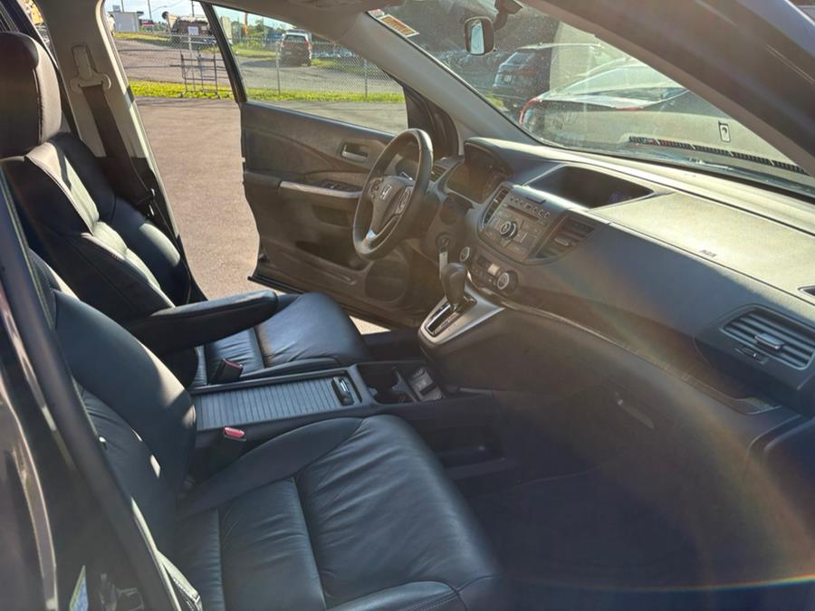 2014 Honda CR-V AWD 5dr EX-L w/Navi, available for sale in Branford, Connecticut | J&E Auto Sales LLC. Branford, Connecticut 2014 Honda CR-V AWD 5dr EX-L w/Navi, available for sale in Branford, Connecticut | J&E Auto Sales LLC. Branford, Connecticut