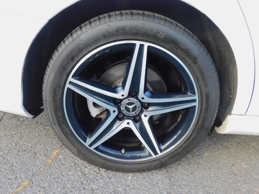 2019 Mercedes-Benz E-Class E 300 4MATIC Sedan, available for sale in Lodi, New Jersey | Soliman Motors. Lodi, New Jersey 2019 Mercedes-Benz E-Class E 300 4MATIC Sedan, available for sale in Lodi, New Jersey | Soliman Motors. Lodi, New Jersey