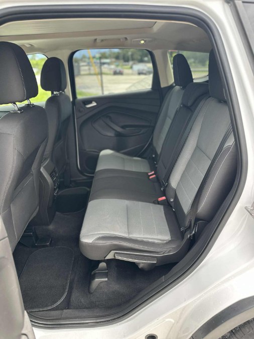2016 Ford Escape 4WD 4dr SE, available for sale in Orlando, Florida | Mickeys Driver Mart. Orlando, Florida 2016 Ford Escape 4WD 4dr SE, available for sale in Orlando, Florida | Mickeys Driver Mart. Orlando, Florida