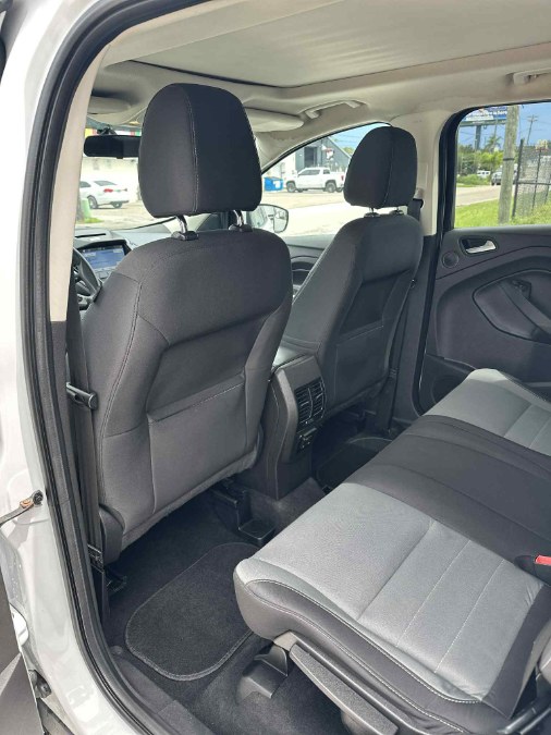 2016 Ford Escape 4WD 4dr SE, available for sale in Orlando, Florida | Mickeys Driver Mart. Orlando, Florida 2016 Ford Escape 4WD 4dr SE, available for sale in Orlando, Florida | Mickeys Driver Mart. Orlando, Florida