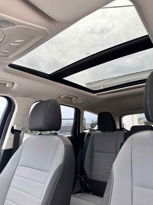 2016 Ford Escape 4WD 4dr SE, available for sale in Orlando, Florida | Mickeys Driver Mart. Orlando, Florida 2016 Ford Escape 4WD 4dr SE, available for sale in Orlando, Florida | Mickeys Driver Mart. Orlando, Florida