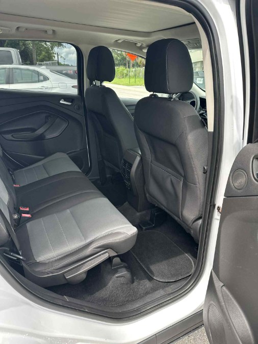 2016 Ford Escape 4WD 4dr SE, available for sale in Orlando, Florida | Mickeys Driver Mart. Orlando, Florida 2016 Ford Escape 4WD 4dr SE, available for sale in Orlando, Florida | Mickeys Driver Mart. Orlando, Florida
