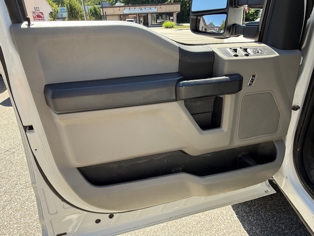 2019 Ford Super Duty F-250 SRW XL 4WD Crew Cab 8'' Box, available for sale in Huntington Station, New York | Huntington Auto Mall. Huntington Station, New York 2019 Ford Super Duty F-250 SRW XL 4WD Crew Cab 8'' Box, available for sale in Huntington Station, New York | Huntington Auto Mall. Huntington Station, New York