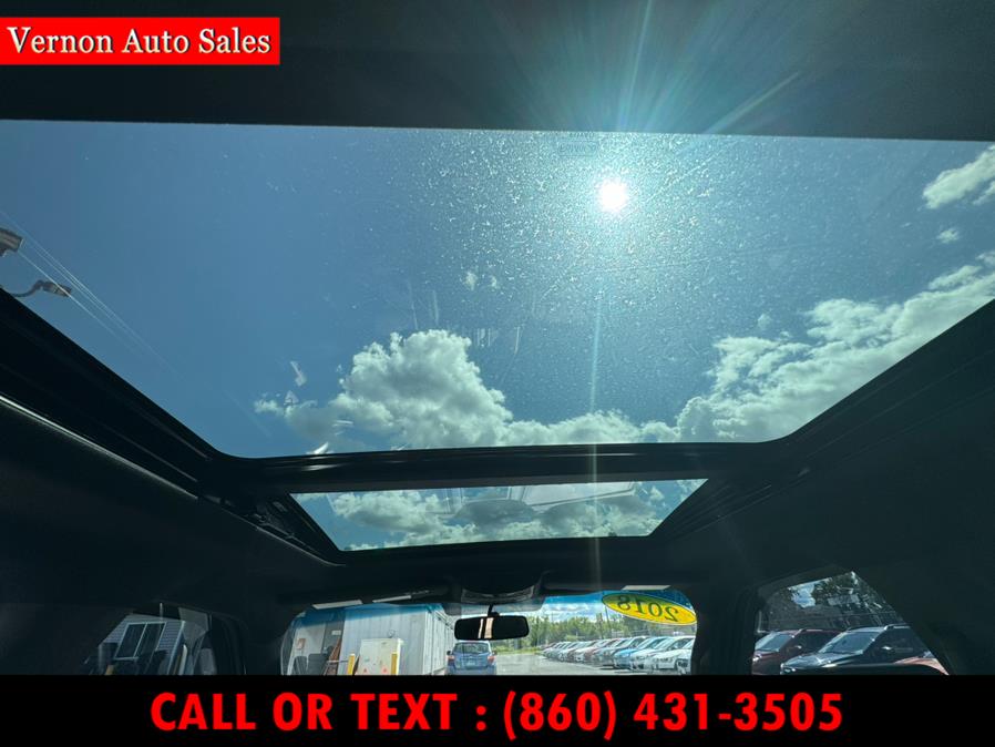 2018 Ford F-150 LARIAT 4WD SuperCrew 5.5'' Box, available for sale in Manchester, Connecticut | Vernon Auto Sale & Service. Manchester, Connecticut 2018 Ford F-150 LARIAT 4WD SuperCrew 5.5'' Box, available for sale in Manchester, Connecticut | Vernon Auto Sale & Service. Manchester, Connecticut