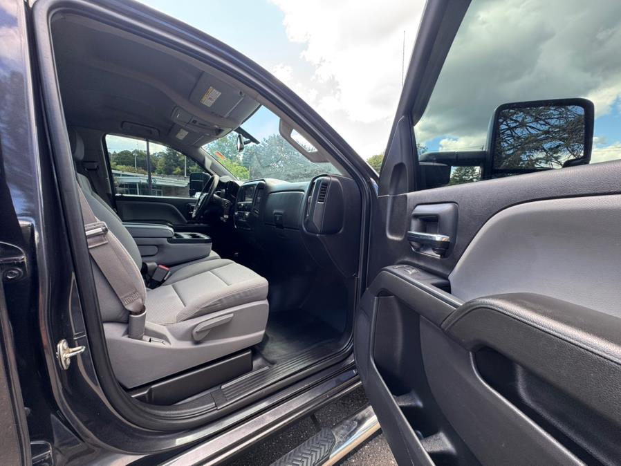 2016 GMC Sierra 2500HD 4WD Double Cab 144.2", available for sale in Waterbury, Connecticut | Platinum Auto Care. Waterbury, Connecticut 2016 GMC Sierra 2500HD 4WD Double Cab 144.2", available for sale in Waterbury, Connecticut | Platinum Auto Care. Waterbury, Connecticut