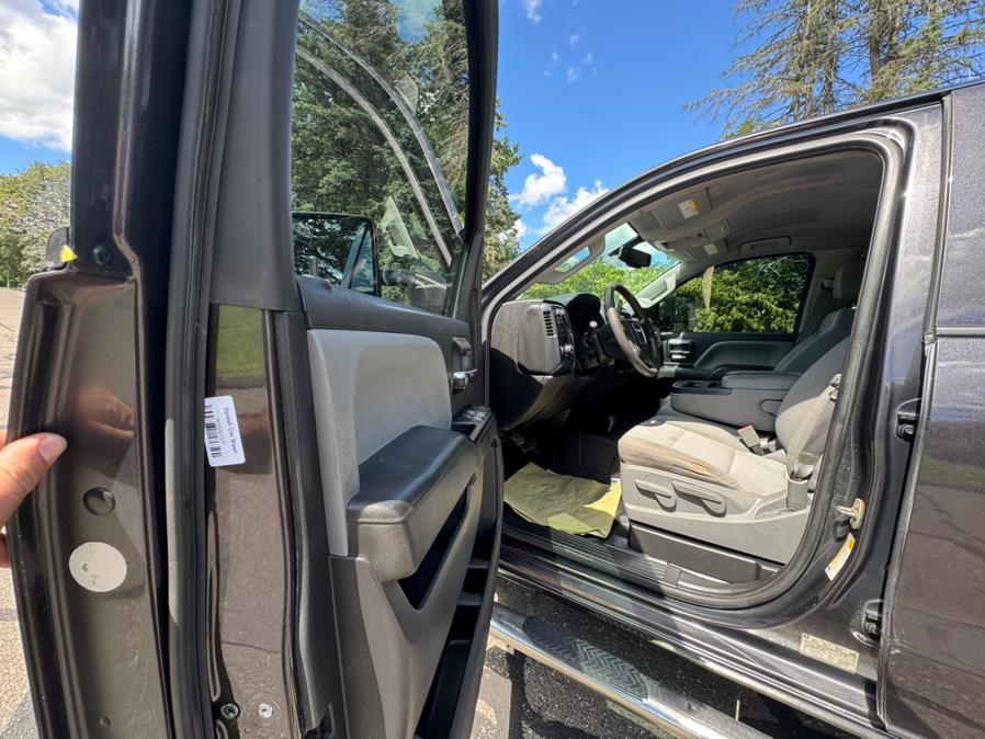 2016 GMC Sierra 2500HD 4WD Double Cab 144.2", available for sale in Waterbury, Connecticut | Platinum Auto Care. Waterbury, Connecticut 2016 GMC Sierra 2500HD 4WD Double Cab 144.2", available for sale in Waterbury, Connecticut | Platinum Auto Care. Waterbury, Connecticut