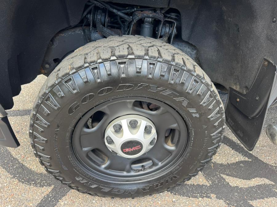 2016 GMC Sierra 2500HD 4WD Double Cab 144.2", available for sale in Waterbury, Connecticut | Platinum Auto Care. Waterbury, Connecticut 2016 GMC Sierra 2500HD 4WD Double Cab 144.2", available for sale in Waterbury, Connecticut | Platinum Auto Care. Waterbury, Connecticut