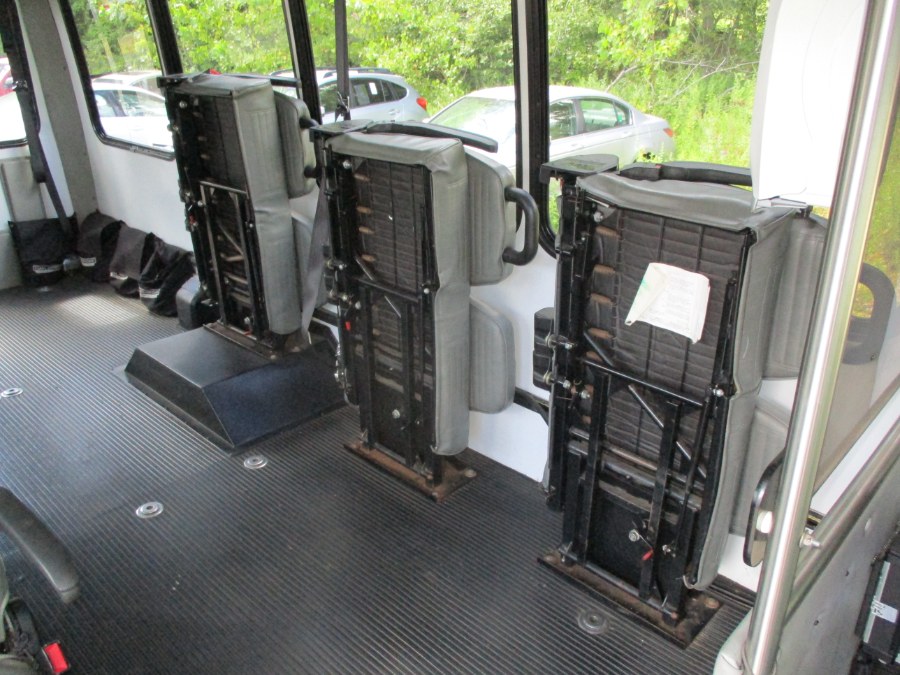 2016 Ford Econoline Commercial Cutaway E-350 Bus / Van, available for sale in Meriden, Connecticut | Cos Central Auto. Meriden, Connecticut 2016 Ford Econoline Commercial Cutaway E-350 Bus / Van, available for sale in Meriden, Connecticut | Cos Central Auto. Meriden, Connecticut