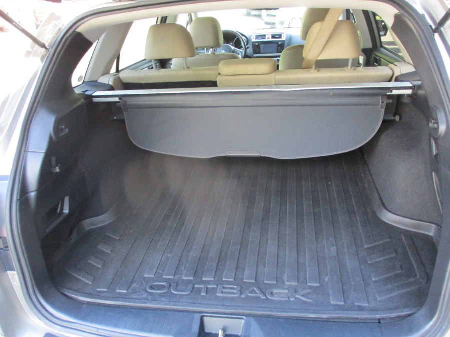 2015 Subaru Outback 4dr Wgn 2.5i Premium PZEV, available for sale in Meriden, Connecticut | Cos Central Auto. Meriden, Connecticut 2015 Subaru Outback 4dr Wgn 2.5i Premium PZEV, available for sale in Meriden, Connecticut | Cos Central Auto. Meriden, Connecticut