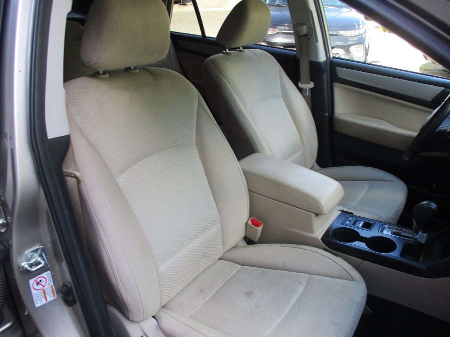 2015 Subaru Outback 4dr Wgn 2.5i Premium PZEV, available for sale in Meriden, Connecticut | Cos Central Auto. Meriden, Connecticut 2015 Subaru Outback 4dr Wgn 2.5i Premium PZEV, available for sale in Meriden, Connecticut | Cos Central Auto. Meriden, Connecticut