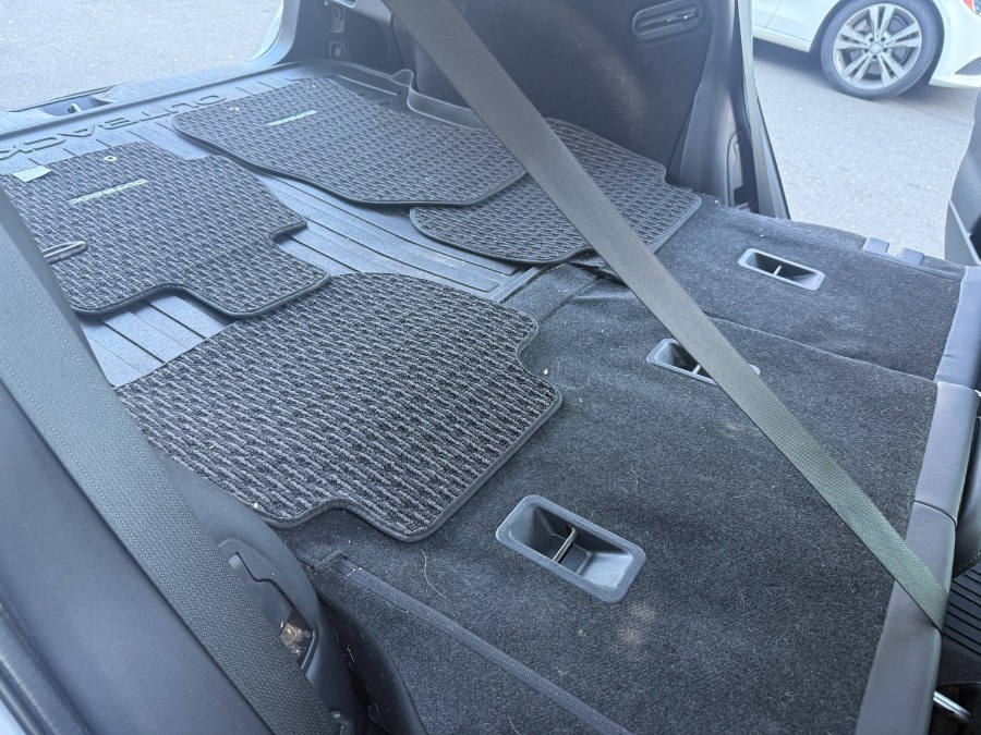 2016 Subaru Outback 4dr Wgn 2.5i Limited PZEV, available for sale in Bristol, Connecticut | Bristol Auto Center LLC. Bristol, Connecticut 2016 Subaru Outback 4dr Wgn 2.5i Limited PZEV, available for sale in Bristol, Connecticut | Bristol Auto Center LLC. Bristol, Connecticut