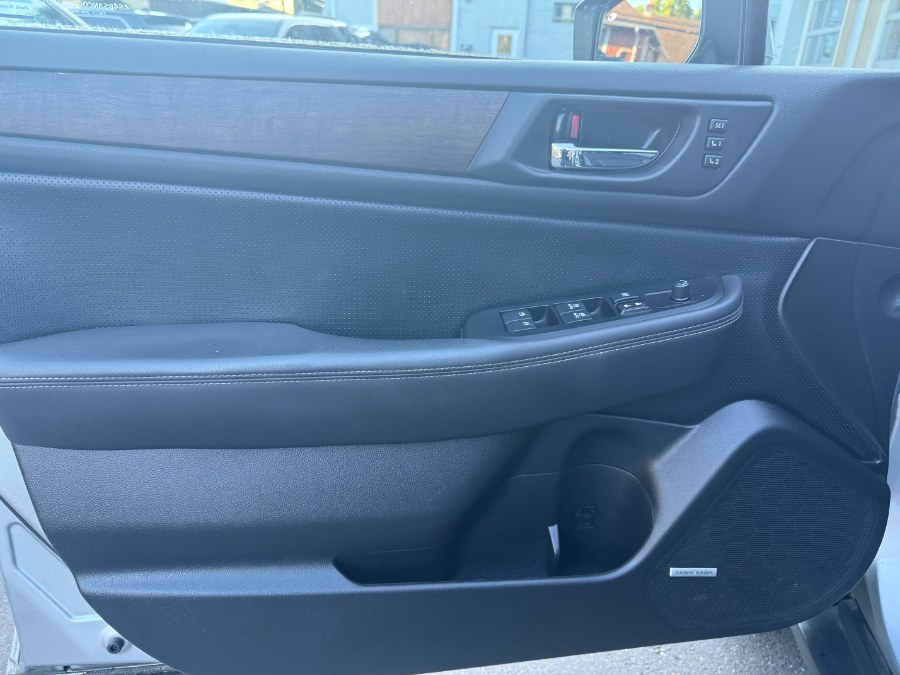 2016 Subaru Outback 4dr Wgn 2.5i Limited PZEV, available for sale in Bristol, Connecticut | Bristol Auto Center LLC. Bristol, Connecticut 2016 Subaru Outback 4dr Wgn 2.5i Limited PZEV, available for sale in Bristol, Connecticut | Bristol Auto Center LLC. Bristol, Connecticut