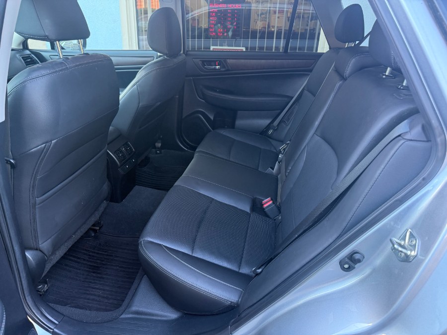 2016 Subaru Outback 4dr Wgn 2.5i Limited PZEV, available for sale in Bristol, Connecticut | Bristol Auto Center LLC. Bristol, Connecticut 2016 Subaru Outback 4dr Wgn 2.5i Limited PZEV, available for sale in Bristol, Connecticut | Bristol Auto Center LLC. Bristol, Connecticut