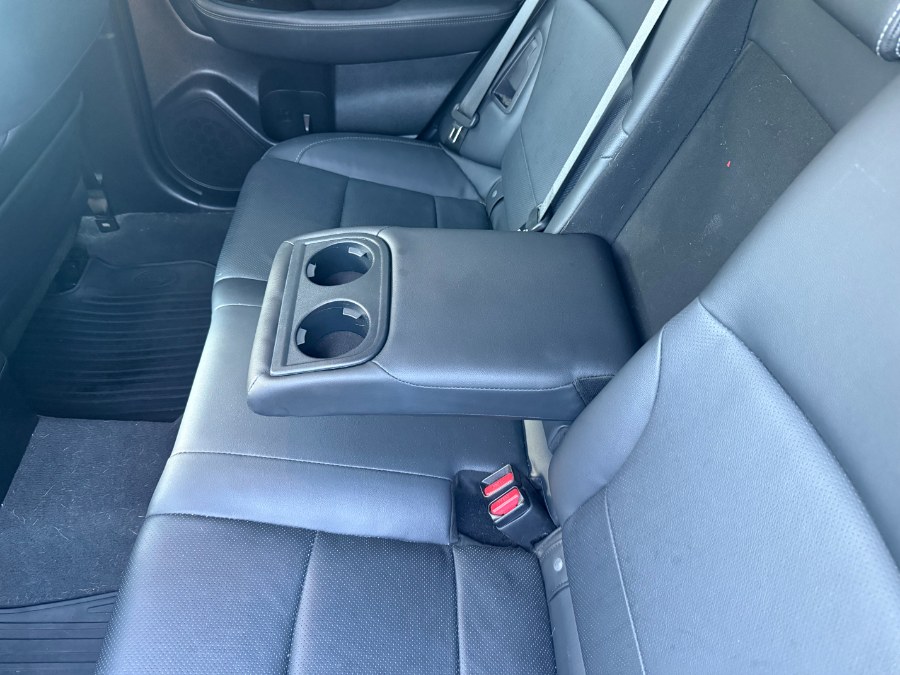 2016 Subaru Outback 4dr Wgn 2.5i Limited PZEV, available for sale in Bristol, Connecticut | Bristol Auto Center LLC. Bristol, Connecticut 2016 Subaru Outback 4dr Wgn 2.5i Limited PZEV, available for sale in Bristol, Connecticut | Bristol Auto Center LLC. Bristol, Connecticut