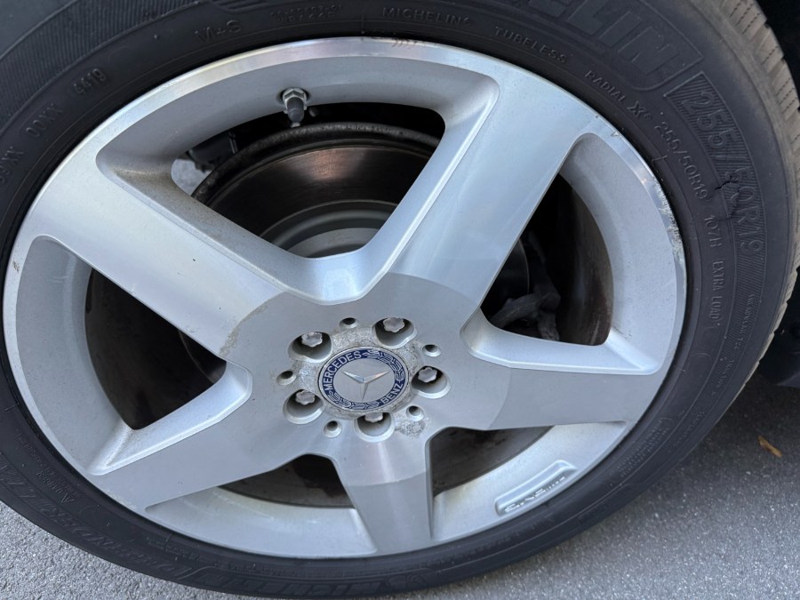 2014 Mercedes-Benz M-Class 4MATIC 4dr ML 550, available for sale in Bristol, Connecticut | Bristol Auto Center LLC. Bristol, Connecticut 2014 Mercedes-Benz M-Class 4MATIC 4dr ML 550, available for sale in Bristol, Connecticut | Bristol Auto Center LLC. Bristol, Connecticut