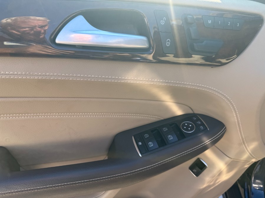 2014 Mercedes-Benz M-Class 4MATIC 4dr ML 550, available for sale in Bristol, Connecticut | Bristol Auto Center LLC. Bristol, Connecticut 2014 Mercedes-Benz M-Class 4MATIC 4dr ML 550, available for sale in Bristol, Connecticut | Bristol Auto Center LLC. Bristol, Connecticut