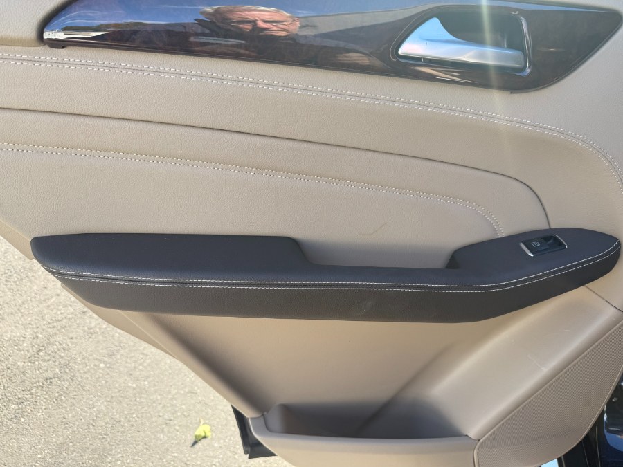 2014 Mercedes-Benz M-Class 4MATIC 4dr ML 550, available for sale in Bristol, Connecticut | Bristol Auto Center LLC. Bristol, Connecticut 2014 Mercedes-Benz M-Class 4MATIC 4dr ML 550, available for sale in Bristol, Connecticut | Bristol Auto Center LLC. Bristol, Connecticut