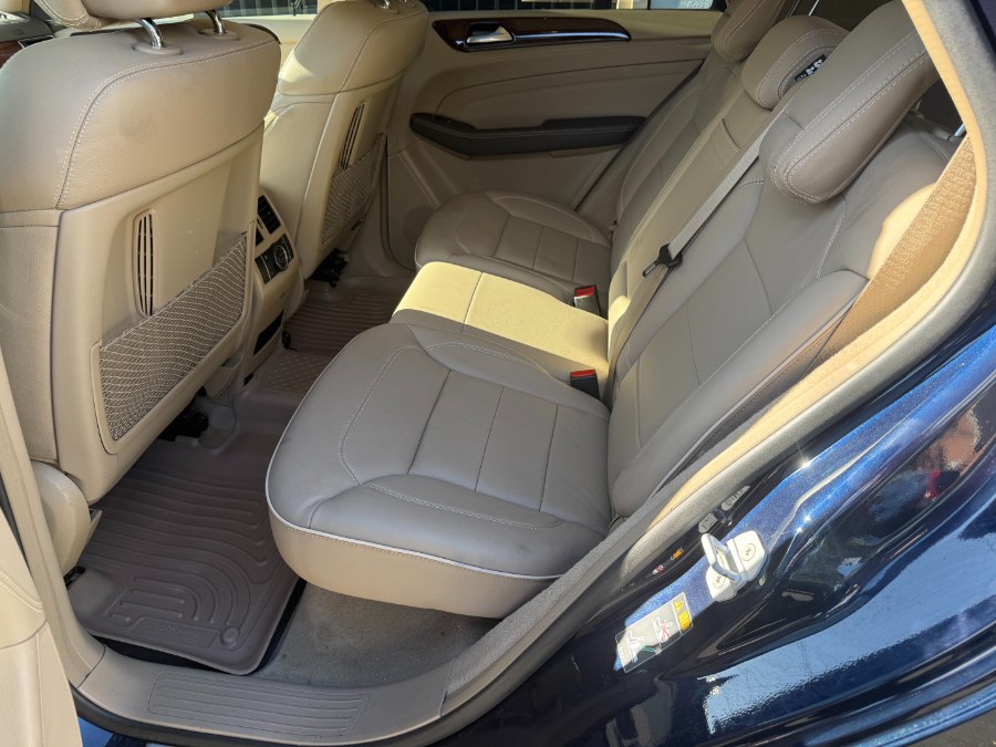 2014 Mercedes-Benz M-Class 4MATIC 4dr ML 550, available for sale in Bristol, Connecticut | Bristol Auto Center LLC. Bristol, Connecticut 2014 Mercedes-Benz M-Class 4MATIC 4dr ML 550, available for sale in Bristol, Connecticut | Bristol Auto Center LLC. Bristol, Connecticut