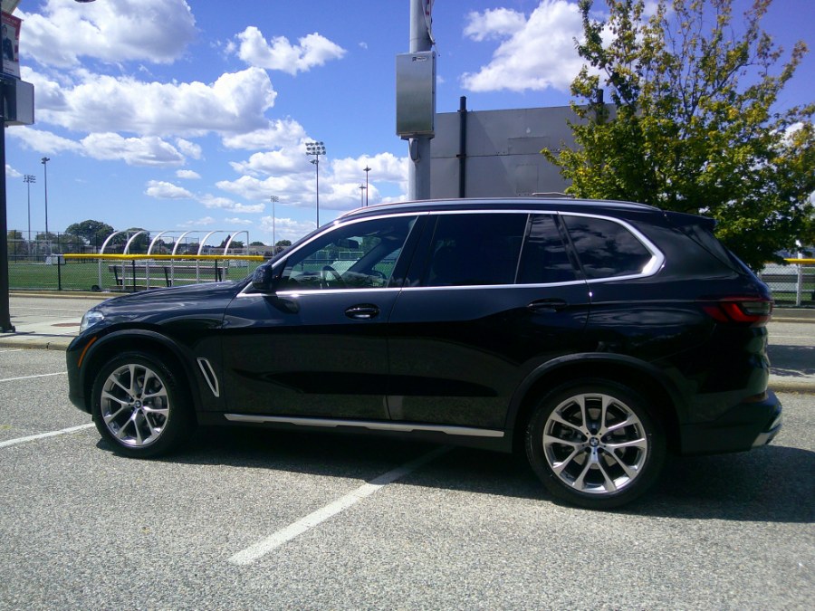 2023 BMW X5 xDrive40i Sports Activity Vehicle, available for sale in Massapequa, New York | South Shore Auto Brokers & Sales. Massapequa, New York 2023 BMW X5 xDrive40i Sports Activity Vehicle, available for sale in Massapequa, New York | South Shore Auto Brokers & Sales. Massapequa, New York