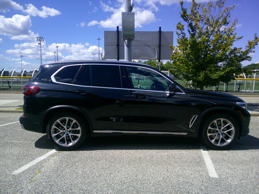 2023 BMW X5 xDrive40i Sports Activity Vehicle, available for sale in Massapequa, New York | South Shore Auto Brokers & Sales. Massapequa, New York 2023 BMW X5 xDrive40i Sports Activity Vehicle, available for sale in Massapequa, New York | South Shore Auto Brokers & Sales. Massapequa, New York