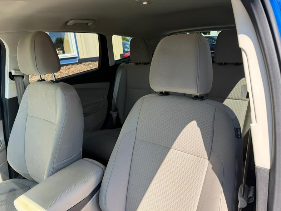 2017 Ford Escape SE 4WD, available for sale in East Windsor, Connecticut | Century Auto And Truck. East Windsor, Connecticut 2017 Ford Escape SE 4WD, available for sale in East Windsor, Connecticut | Century Auto And Truck. East Windsor, Connecticut