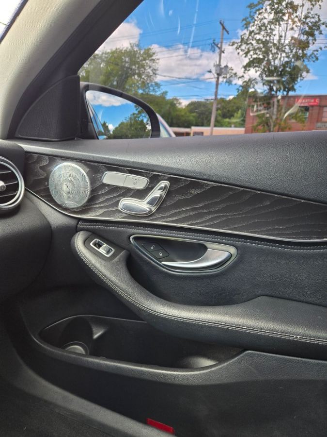 2016 Mercedes-Benz C-Class 4dr Sdn C300 Luxury 4MATIC, available for sale in Bristol, Connecticut | Dealmax Motors LLC. Bristol, Connecticut 2016 Mercedes-Benz C-Class 4dr Sdn C300 Luxury 4MATIC, available for sale in Bristol, Connecticut | Dealmax Motors LLC. Bristol, Connecticut