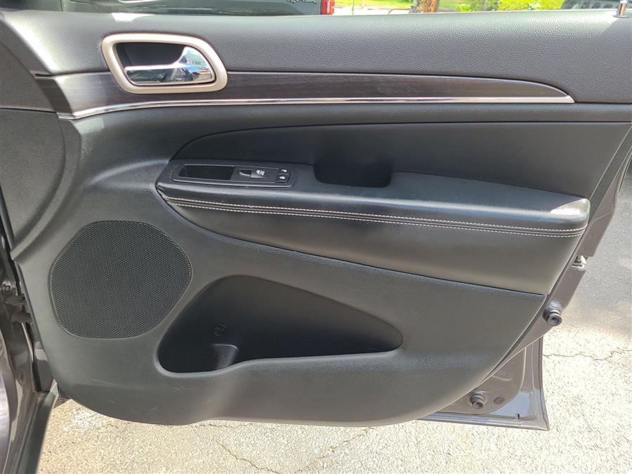 2014 Jeep Grand Cherokee 4WD 4dr Limited, available for sale in Canton, Connecticut | Lava Motors. Canton, Connecticut 2014 Jeep Grand Cherokee 4WD 4dr Limited, available for sale in Canton, Connecticut | Lava Motors. Canton, Connecticut