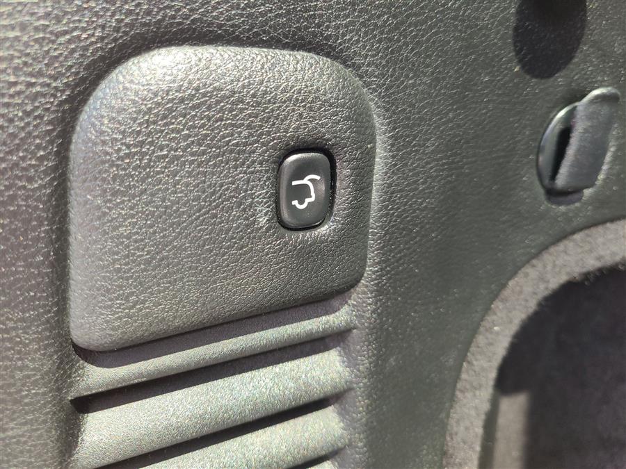 2014 Jeep Grand Cherokee 4WD 4dr Limited, available for sale in Canton, Connecticut | Lava Motors. Canton, Connecticut 2014 Jeep Grand Cherokee 4WD 4dr Limited, available for sale in Canton, Connecticut | Lava Motors. Canton, Connecticut