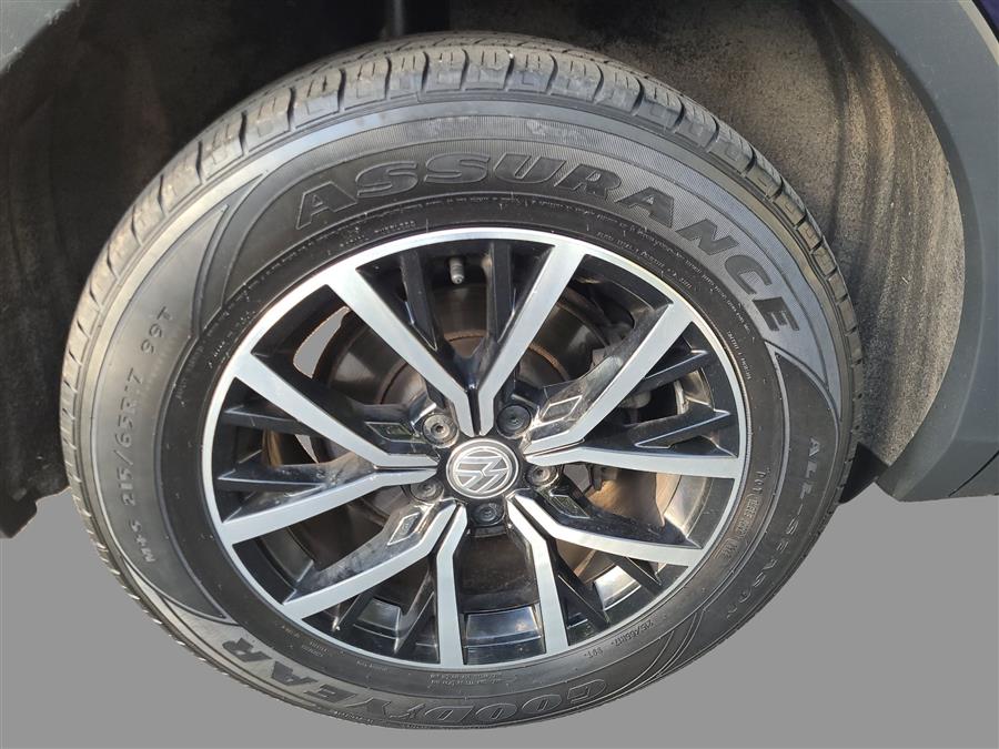 2021 Volkswagen Tiguan 2.0T SE 4MOTION, available for sale in Canton, Connecticut | Lava Motors. Canton, Connecticut 2021 Volkswagen Tiguan 2.0T SE 4MOTION, available for sale in Canton, Connecticut | Lava Motors. Canton, Connecticut