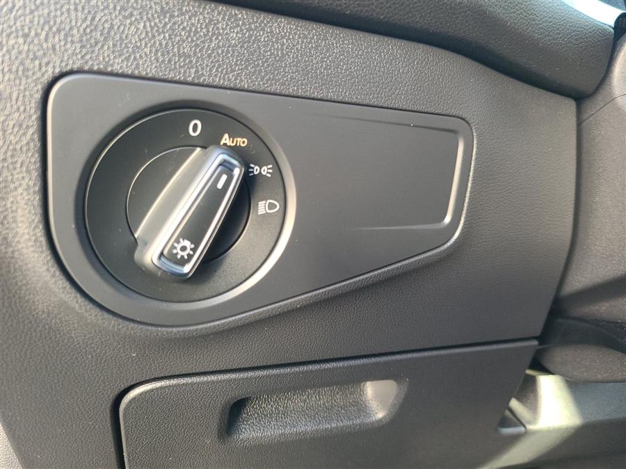 2021 Volkswagen Tiguan 2.0T SE 4MOTION, available for sale in Canton, Connecticut | Lava Motors. Canton, Connecticut 2021 Volkswagen Tiguan 2.0T SE 4MOTION, available for sale in Canton, Connecticut | Lava Motors. Canton, Connecticut