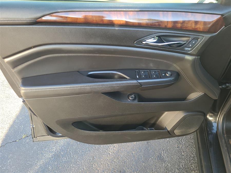2013 Cadillac SRX AWD 4dr Performance Collection, available for sale in Canton, Connecticut | Lava Motors. Canton, Connecticut 2013 Cadillac SRX AWD 4dr Performance Collection, available for sale in Canton, Connecticut | Lava Motors. Canton, Connecticut